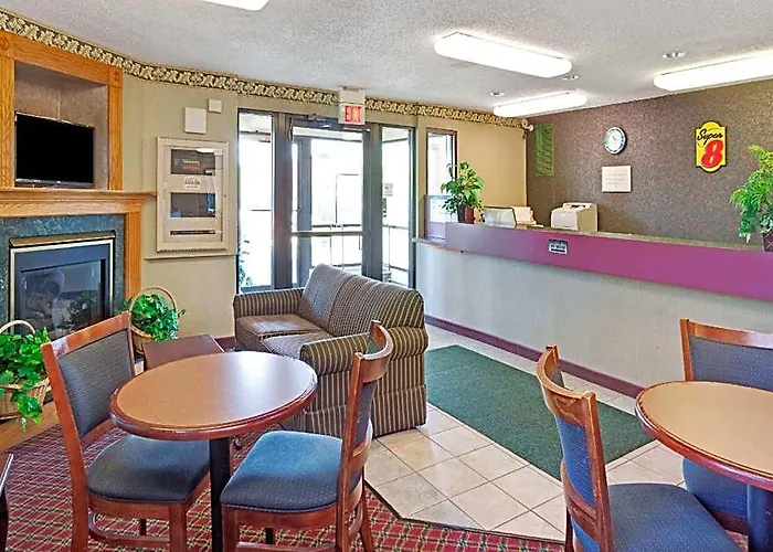 Super 8 By Wyndham I-57 Hotel Monee