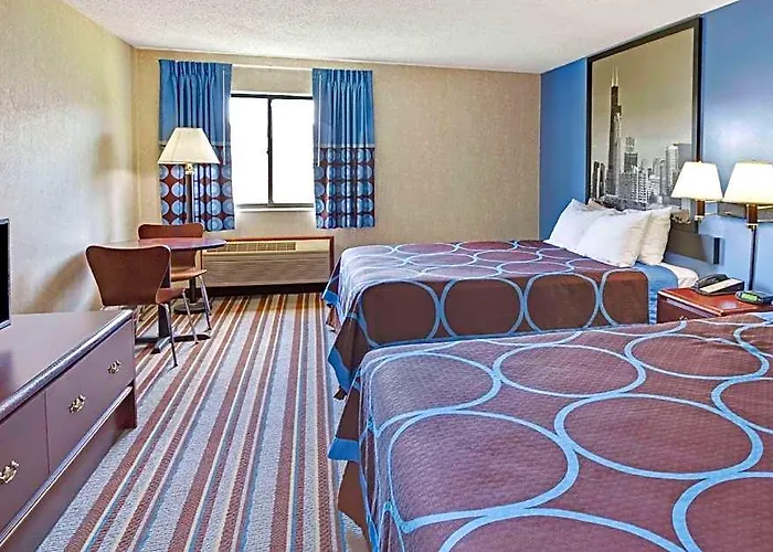 Hotel Super 8 By Wyndham I-57 Monee