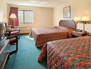 Super 8 By Wyndham I-57 Hotel Monee